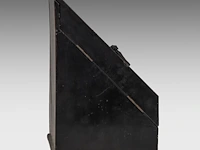 A japanese black and gold lacquer letter holder, decorated with fans and bonsai, meiji period (1868-1912), h 33 cm - w 31,5 cm - d 21 cm - afbeelding 5 van  7