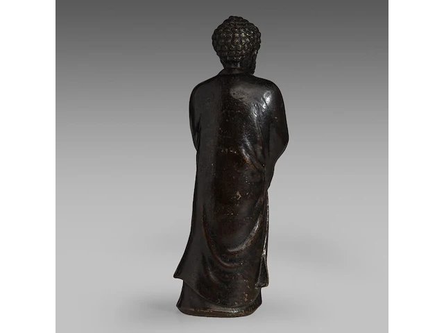 A japanese bronze figure of a rakan (arhat), meiji period, h 26 cm - afbeelding 4 van  7