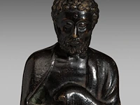 A japanese bronze figure of a rakan (arhat), meiji period, h 26 cm - afbeelding 7 van  7