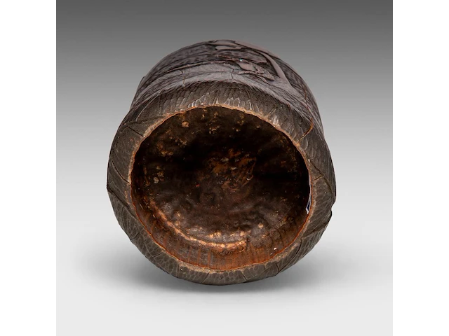 A japanese carved bamboo 'frogs in a lotus pond' pitcher, 20thc, h 28,5 cm - afbeelding 7 van  8