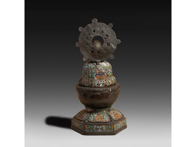 A japanese champlevé enameled bronze buddha, signed, 19th/20thc, h 56,5 cm - afbeelding 3 van  5