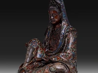A japanese champlevé enamelled bronze of kannon, meiji period (1868-1912), h 52 cm - afbeelding 2 van  9