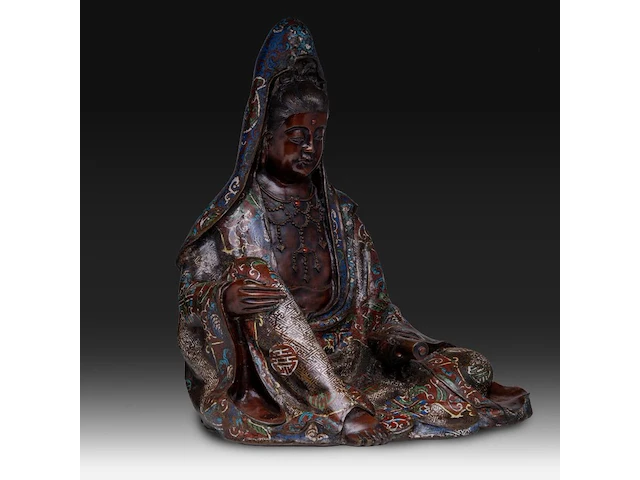 A japanese champlevé enamelled bronze of kannon, meiji period (1868-1912), h 52 cm - afbeelding 6 van  9
