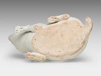 A japanese hirado white-glazed porcelain okimono of a boar, meiji period (1868-1912), l 24 cm - afbeelding 8 van  8
