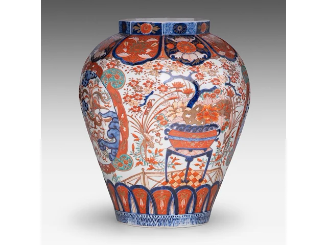 A japanese imari 'dragon and phoenix' vase, late meiji, h 39,5 cm - afbeelding 5 van  7