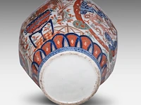 A japanese imari 'dragon and phoenix' vase, late meiji, h 39,5 cm - afbeelding 7 van  7