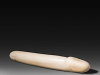 A japanese ivory dildo, signed, 19thc, h 27,5 cm - ø 4 cm - 450g (+) - afbeelding 2 van  5