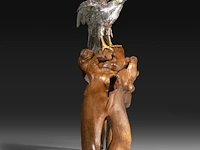 A japanese silvered bronze okimono of an eagle, perched on a burlwood stand, signed gyokko, meiji period, total h 64,8 cm - afbeelding 7 van  12