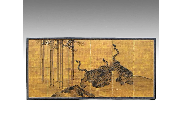 A japanese six-panel byobu folding screen, 'tigers in a bamboo grove', ink on gold leaf, artist's seals, meiji period (late 19thc), 174 x 372,5 cm - afbeelding 1 van  7