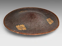A japanese wicker kasa painted with gold mon symbols, meiji period (1868-1912), ø 38,5 cm