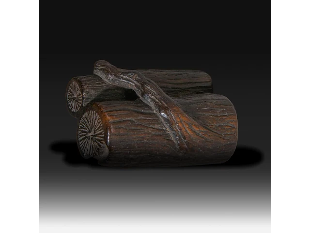 A japanese wooden okimono of timber logs, meiji, l 4 cm - afbeelding 1 van  5