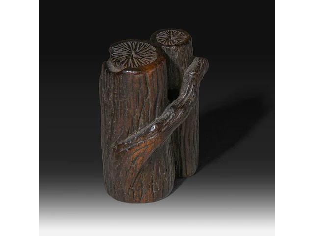 A japanese wooden okimono of timber logs, meiji, l 4 cm - afbeelding 2 van  5