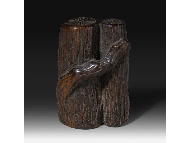 A japanese wooden okimono of timber logs, meiji, l 4 cm - afbeelding 3 van  5