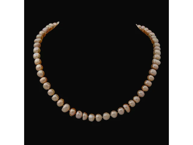 A jka köhle pastel irregular-shaped pearl necklace, 14ct white gold and diamonds, l 81 cm - afbeelding 1 van  3