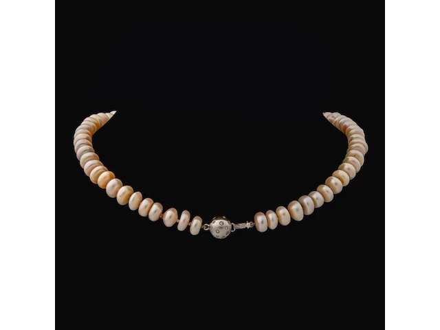 A jka köhle pastel irregular-shaped pearl necklace, 14ct white gold and diamonds, l 81 cm - afbeelding 2 van  3