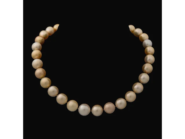 A jka köhle pastel pearl necklace, 14ct gold clasp, l 47 cm - afbeelding 1 van  4