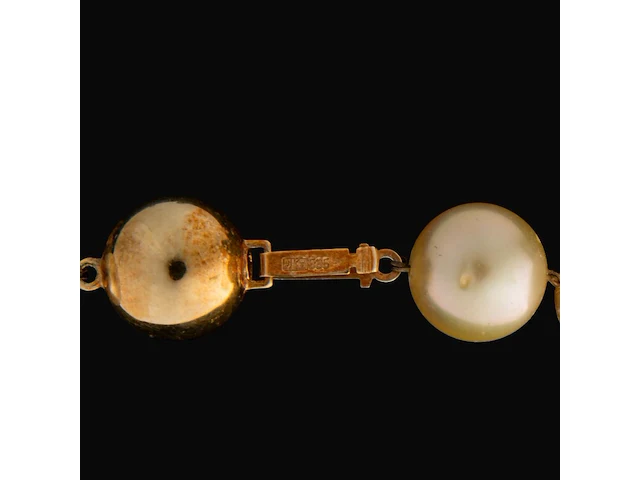 A jka köhle pastel pearl necklace, 14ct gold clasp, l 47 cm - afbeelding 3 van  4