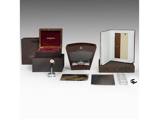 A julien coudray 1518 manufactura 1528 'les roses', 18ct 5n red gold, pièce unique, 2014 - afbeelding 14 van  14