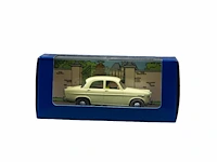 A large and interesting collection of 69 tintin small-scale model cars, edition by moulinscart, 2003-05 - afbeelding 8 van  69