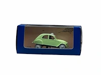 A large and interesting collection of 69 tintin small-scale model cars, edition by moulinscart, 2003-05 - afbeelding 22 van  69