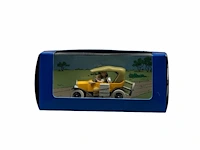 A large and interesting collection of 69 tintin small-scale model cars, edition by moulinscart, 2003-05 - afbeelding 35 van  69