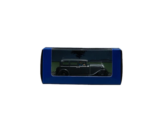 A large and interesting collection of 69 tintin small-scale model cars, edition by moulinscart, 2003-05 - afbeelding 46 van  69