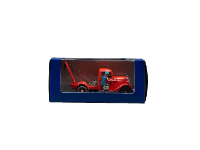 A large and interesting collection of 69 tintin small-scale model cars, edition by moulinscart, 2003-05 - afbeelding 48 van  69