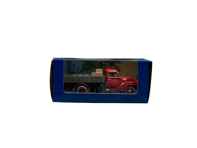 A large and interesting collection of 69 tintin small-scale model cars, edition by moulinscart, 2003-05 - afbeelding 54 van  69