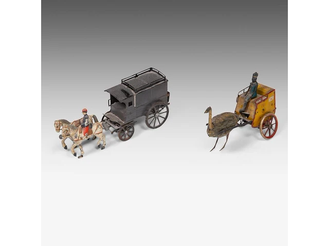 A large and interesting collection of vintage metal chariot toys, interwar period (15 pieces in total) - afbeelding 4 van  9