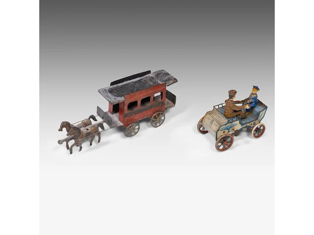 A large and interesting collection of vintage metal chariot toys, interwar period (15 pieces in total) - afbeelding 6 van  9