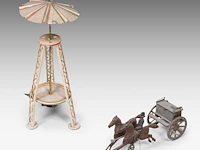 A large and interesting collection of vintage metal chariot toys, interwar period (15 pieces in total) - afbeelding 9 van  9
