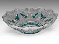 A large blue overlay and cut crystal coupe 15 x 51 cm. (5.91 x 20.07 in.) - afbeelding 2 van  5