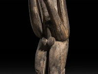 A large borneo hampagong tribal fertility sculpture in carved exotic hardwood 85 cm. (33.46 in.) - afbeelding 5 van  5
