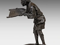 A large bronze japanese okimono of a man sifting grain, signed, meiji period (1868-1912), h 71,5 cm - afbeelding 3 van  8