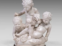 A large carrara marble group of playing putti as an allegory of harvest, 19thc 55 cm. (21.64 in.) - afbeelding 2 van  6