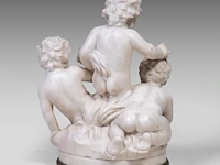 A large carrara marble group of playing putti as an allegory of harvest, 19thc 55 cm. (21.64 in.) - afbeelding 5 van  6