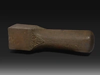 A large carved stone lingam, java, indonesia, 16thc - afbeelding 2 van  7