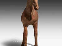 A large chinese pottery figure of a horse, tang dynasty, h 49,3 - l 44 cm (+) - afbeelding 9 van  11