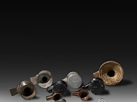 A large collection of bronze traditional indian lingams - afbeelding 3 van  7