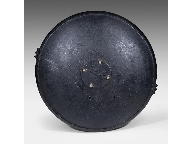 A large indian bronze urli temple bowl, 19thc, h 22 - ø 77 cm - afbeelding 5 van  8