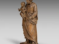 A large limewood sculpture of saint joseph carrying the young christ, 19thc 125 cm. (49.21 in.) - afbeelding 2 van  6
