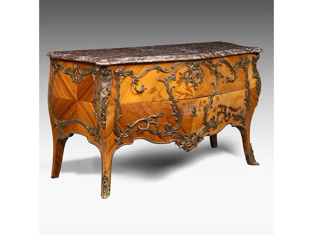 A large rococo-style gilt-bronze-mounted marquetry commode with a rouge royal marble top, late 19thc 109 x 189 x 134 cm. (42.90 x 74.40 x 52.75 in.) - afbeelding 1 van  6