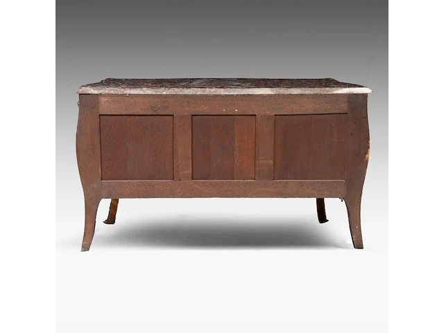 A large rococo-style gilt-bronze-mounted marquetry commode with a rouge royal marble top, late 19thc 109 x 189 x 134 cm. (42.90 x 74.40 x 52.75 in.) - afbeelding 4 van  6
