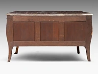 A large rococo-style gilt-bronze-mounted marquetry commode with a rouge royal marble top, late 19thc 109 x 189 x 134 cm. (42.90 x 74.40 x 52.75 in.) - afbeelding 4 van  6