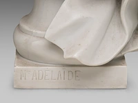 A large sèvres-type biscuit bust of marie-adélaïde-clotilde de france, queen of sardinia (1759-1802) 72 cm. (28.35 in.) - afbeelding 7 van  7