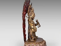A large tibetan gilt bronze figure of vajrapani, 19thc, total h 32,5 cm - weight about 3816g - afbeelding 5 van  8