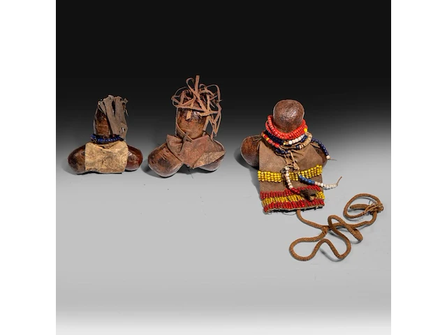 A leather orkila woman's circumcision skirt, masaï people, kenya - afbeelding 4 van  6
