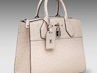 A louis vuitton ivory ostrich city steamer pm handbag, with silver hardware, h 23,5 - w 27 - d 12,5 cm - afbeelding 8 van  15