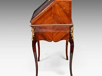 A louis xv gilt bronze mounted rosewood veneered secretaire, mid 18thc 98 x 98 x 52 cm. (38.57 x 38.57 x 20.46 in.) - afbeelding 4 van  7