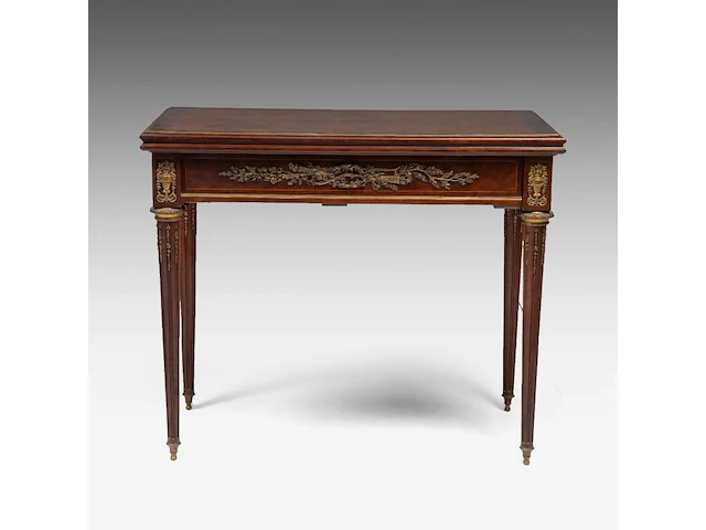 A louis xvi style extendable casino games table, mahogany veneered with gilt bronze mounts, attrib. to françois linke folded: 76 x 91.5 x 51.5 cm. (29.92 x 36.02 x 20.28 in.), extended: 74 x 103.5 x 91.5 cm. (29.12 x 40 - afbeelding 4 van  11